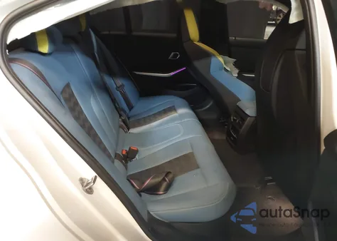 2024 BMW M3 Competition xDrive z USA, uszkodzony, nr VIN WBS43AY09RFR80656